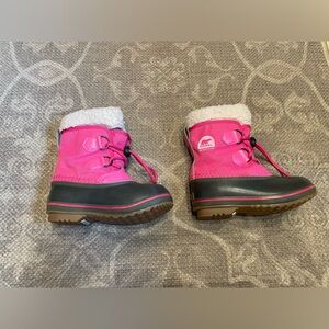Sorel, kids waterproof snow boots pink great shape